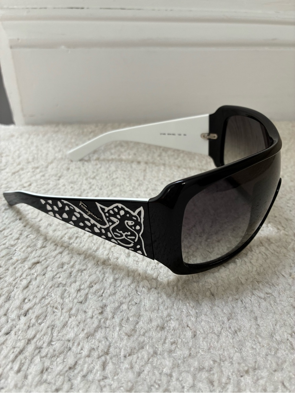 Salvatore Ferragamo Sunglasses 2148 604/8G
